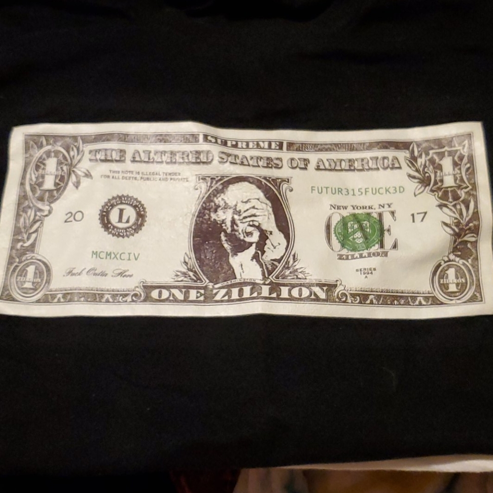 Supreme tee shirt